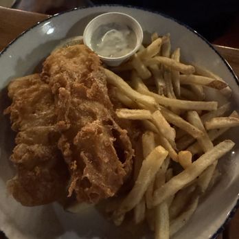 Nelson's - The Fish and Chips were amazing!  The batter on the fish was crispy to perfection! - Seafood Near Me - Rancho Palos Verdes, California
