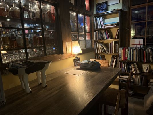 kibbitznest books, brews & blarney by null