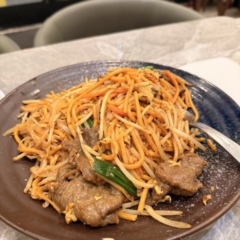 Yum Long - Beef Stir-Fried Noodles - Chinese Near Me - Monterey Park, California Yum Long - Beef Stir-Fried Noodles - Chinese Near Me - Monterey Park, California