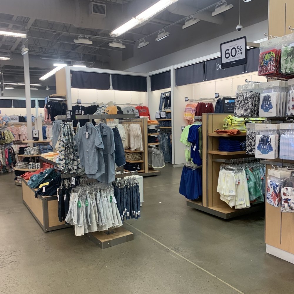 Gap Factory - Merchandise - Women's Clothing Near Me - Lake Elsinore, California