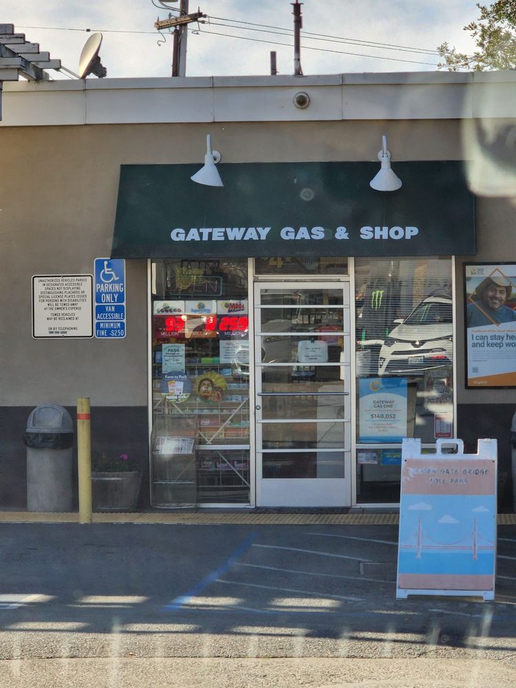 GATEWAY GAS & SHOP Updated July 2024 11 Reviews 1005 Northgate Dr