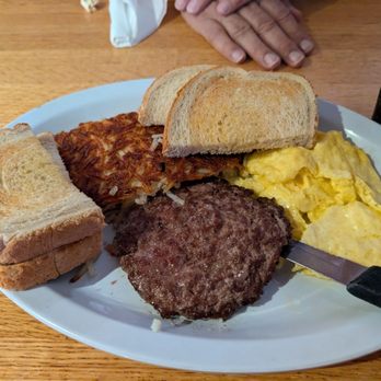 Red Kettle - Wagyu beef patty with eggs and toast. Plus hash browns. Delicious. Red Kettle in Idyllwild. June 27, 2026. - Breakfast & Brunch Near Me - Idyllwild, California