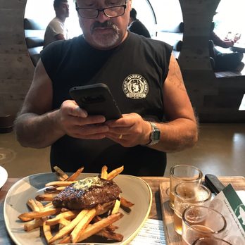Dogfish Head Brewings & Eats - Steak Frites - American Near Me - Rehoboth Beach, Delaware