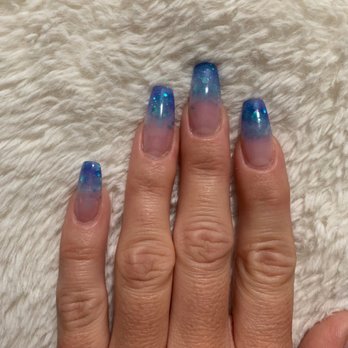 Bee Nails - Ombré acrylic nails - Nail Salons Near Me - Sarasota, Florida Bee Nails - Ombré acrylic nails - Nail Salons Near Me - Sarasota, Florida