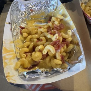 I Smell Bacon - Well, this is their delicious mac & cheese appetizer. It's served with bacon over cavatappi pasta, and a cheddar cheese sauce. - Smokehouse Near Me - Hoffman Estates, Illinois