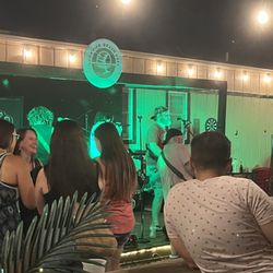 Luna Pier Beach Cafe - Live music weekend evenings until 10