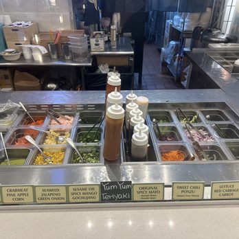 Umma Kitchen - Topping Bar - Poke Near Me - Atlanta, Georgia