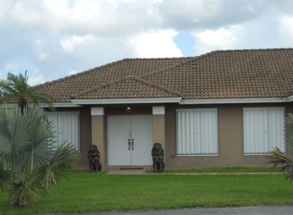 Slide of GMT Construction and Roofing