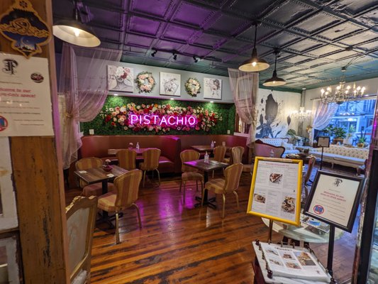 Pistachio Cafe by null