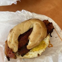 Waited 30 minutes for my sandwich to look like this