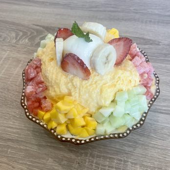 Ever After Tearoom & Eatery - mango carriage - Shaved Ice Near Me - Irvine, California Ever After Tearoom & Eatery - mango carriage - Shaved Ice Near Me - Irvine, California