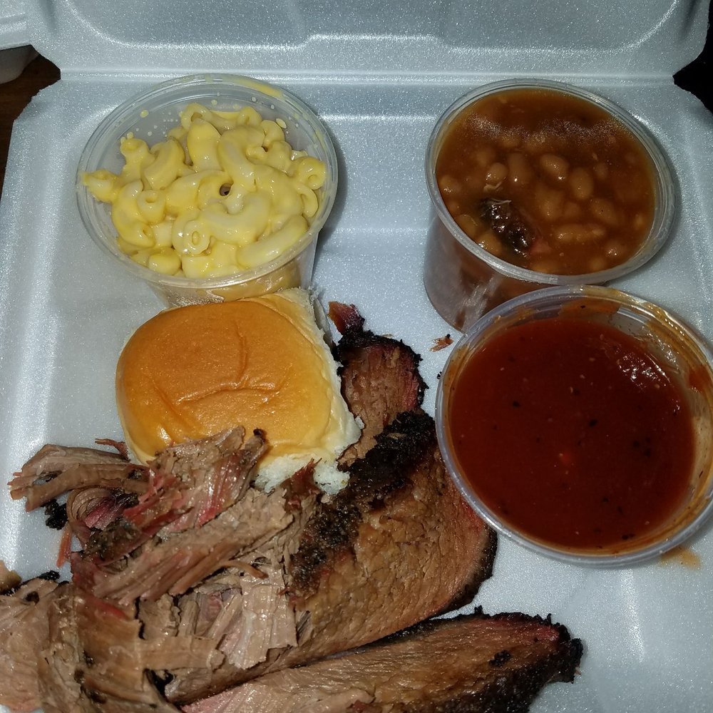 Bristol BBQ - Brisket platter with mac and cheese and baked beans $11.50, the baked beans were on another level - Barbeque Near Me - Bristol, Tennessee