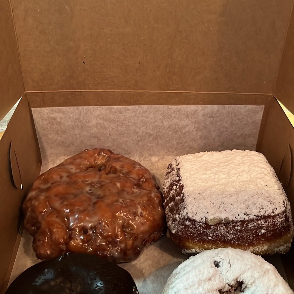 Beacon Doughnuts - apple fritter, blueberry muffin, boston crème, beignet - Donuts Near Me - Chicago, Illinois Beacon Doughnuts - apple fritter, blueberry muffin, boston crème, beignet - Donuts Near Me - Chicago, Illinois