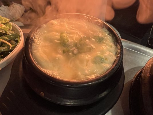 Yuk Jun Gui - Galbi, Fresh live eel, Makchang by null