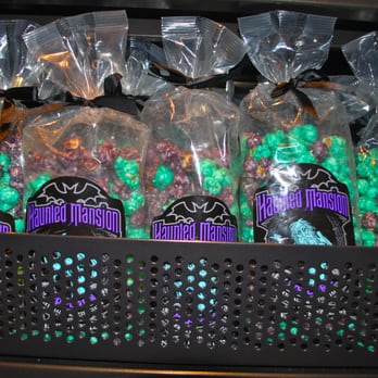 Memento Mori - Kettle Corn - Souvenir Shops Near Me - Orlando, Florida Memento Mori - Kettle Corn - Souvenir Shops Near Me - Orlando, Florida