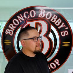 Bronco Bobbys Barbershop