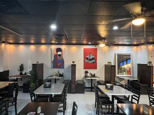 Pot Bharoon Indian Fusion Cafe by null