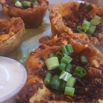 Blue Anchor Pub - Potato skins! - British Near Me - Delray Beach, Florida