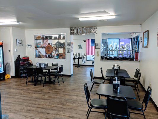 RONNIE’S BOUDIN & CRACKLIN HOUSE 2 - Updated December 2025 - 130 Photos ...