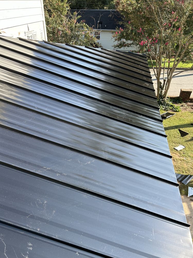 Slide of Funez Roofim