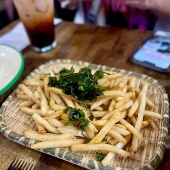 Kin Len - Thai Street Eats - Tom Yum French Fries - Thai Near Me - San Diego, California Kin Len - Thai Street Eats - Tom Yum French Fries - Thai Near Me - San Diego, California