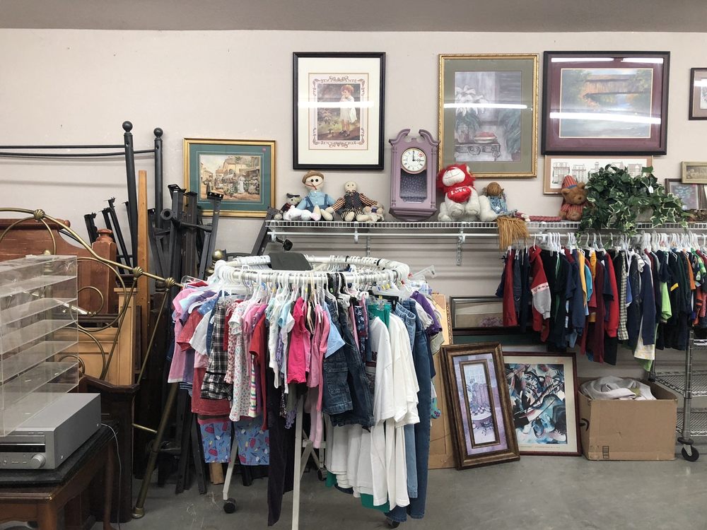 DIANE’S RESALE SHOP Updated October 2024 12 Photos 2829 Veterans