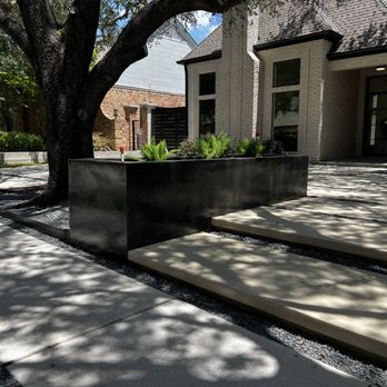 Patterned Concrete By Rey - Etched colored Cantilevered floating steps and colored planter wall - Masonry/Concrete Near Me - Plano, Texas Patterned Concrete By Rey - Etched colored Cantilevered floating steps and colored planter wall - Masonry/Concrete Near Me - Plano, Texas