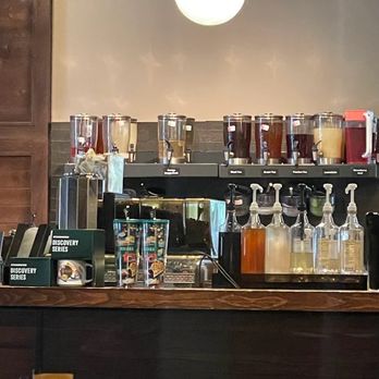 Starbucks - Coffee & Tea Near Me - Indianapolis, Indiana