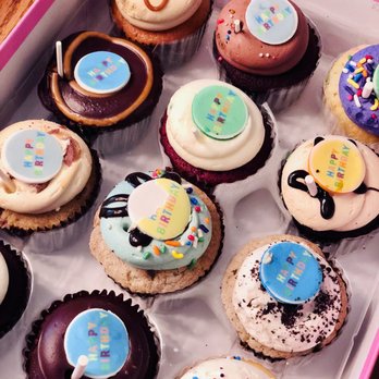 Georgetown Cupcake - Cupcakes Near Me - Washington, DC, District of Columbia