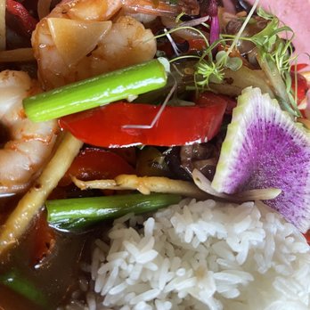 BODHI - Stir fry with shrimp and the greenest onions I've ever seen. - Thai Near Me - Indianapolis, Indiana BODHI - Stir fry with shrimp and the greenest onions I've ever seen. - Thai Near Me - Indianapolis, Indiana