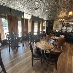 Cafe Lola