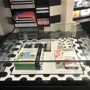 SEPHORA - One of the many displays throughout the store. - Cosmetics & Beauty Supply Near Me - Chevy Chase, Maryland