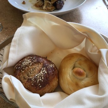 The Pearl - Dinner Rolls - New American Near Me - Pearl City, Hawaii