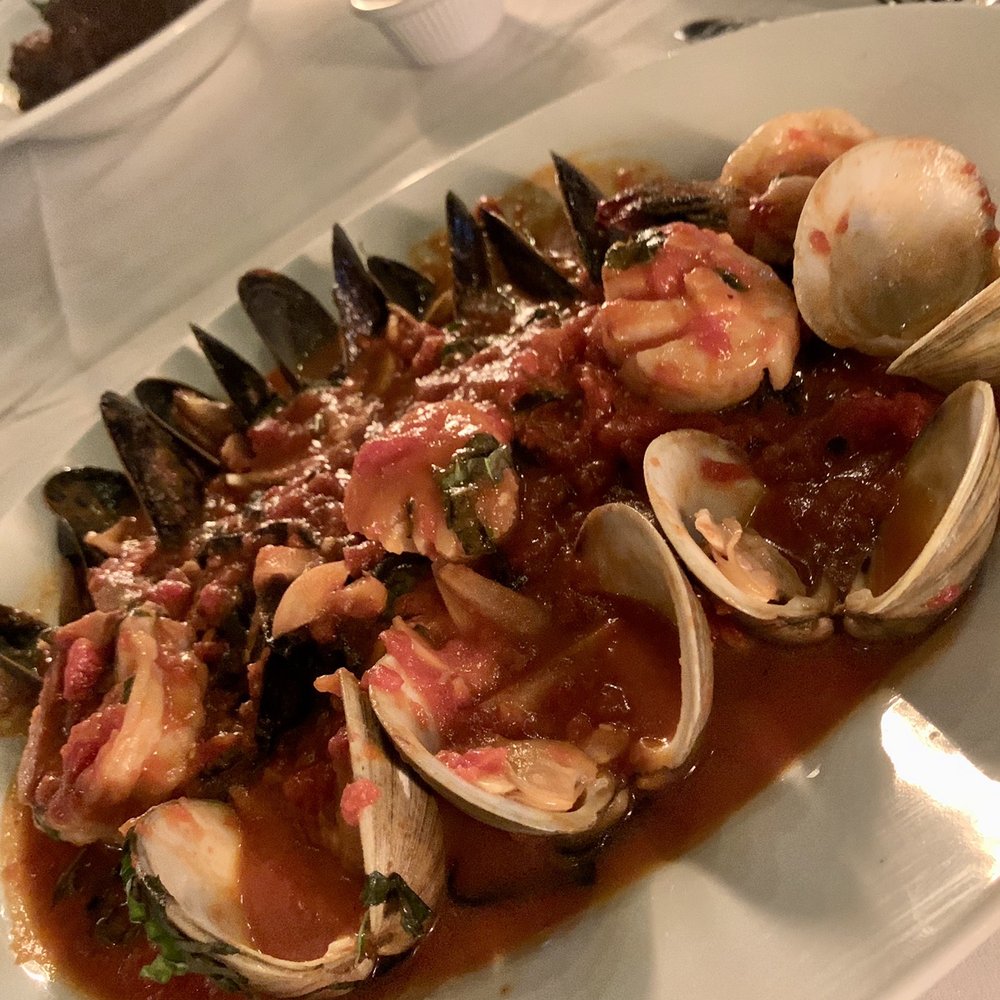 Albert's Hohokus - Pescatore Fra Diavolo - New American Near Me - Ho Ho Kus, New Jersey Albert's Hohokus - Pescatore Fra Diavolo - New American Near Me - Ho Ho Kus, New Jersey