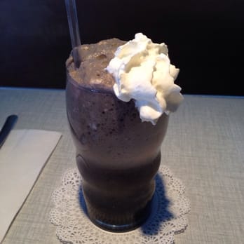 Pop's Ice Cream & Soda Bar - Grape soda float - Ice Cream & Frozen Yogurt Near Me - Roanoke, Virginia