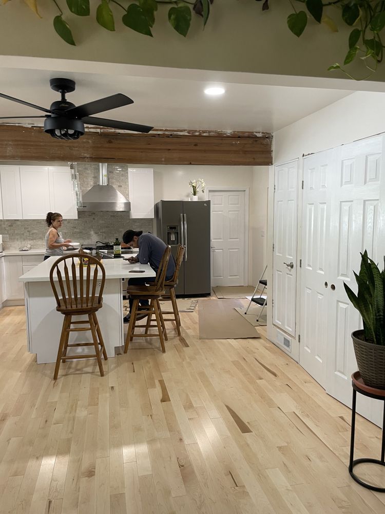 Slide of Contractors Pros