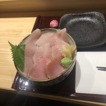 Toyo Sushi - Tuna donburi - Sushi Bars Near Me - Burnaby, British Columbia