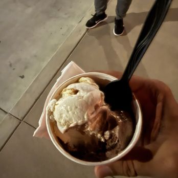 Salt & Straw - Ice Cream & Frozen Yogurt Near Me - Gilbert, Arizona Salt & Straw - Ice Cream & Frozen Yogurt Near Me - Gilbert, Arizona