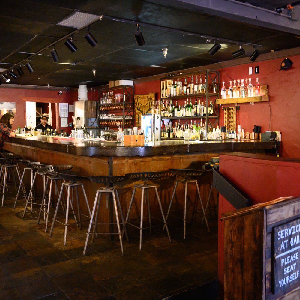 Idlewild Spirits Distillery - The bar - Distilleries Near Me - Winter Park, Colorado Idlewild Spirits Distillery - The bar - Distilleries Near Me - Winter Park, Colorado