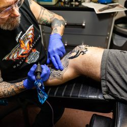 Wolf's Fine Line Tattoos