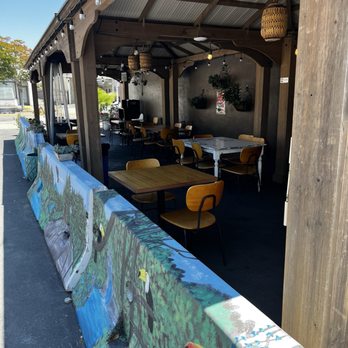 The Best Sandwiches - Outdoor sitting - Sandwiches Near Me - Milpitas, California