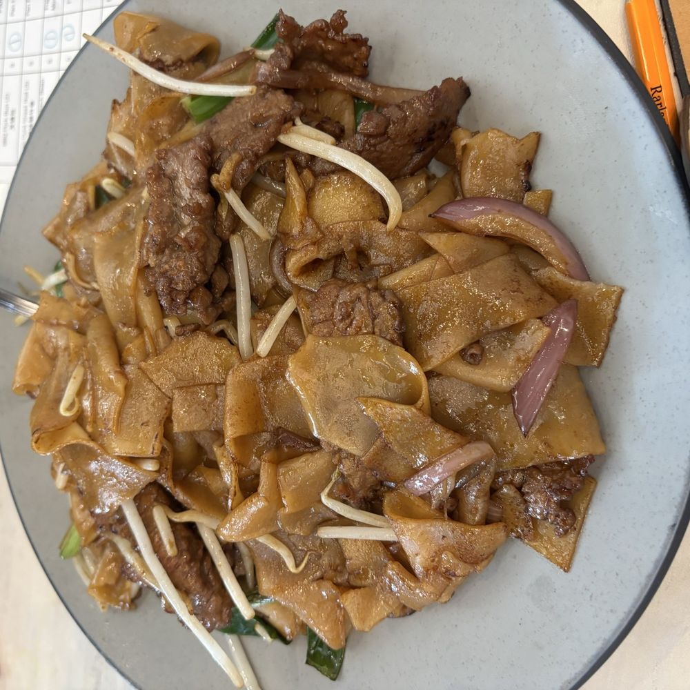 Open Rice Metropolitan - Beef chow fun - Asian Fusion Near Me - Charlotte, North Carolina Open Rice Metropolitan - Beef chow fun - Asian Fusion Near Me - Charlotte, North Carolina