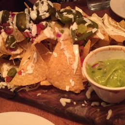Large chicken nachos
