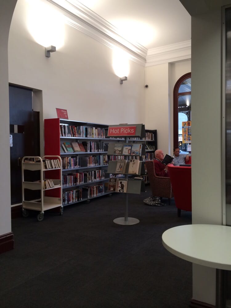 NORTH MELBOURNE LIBRARY Updated August 2024 66 Errol St, North