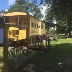 Railside Lodging - Chessie Cabin next door! Yes! That is also a lodge!