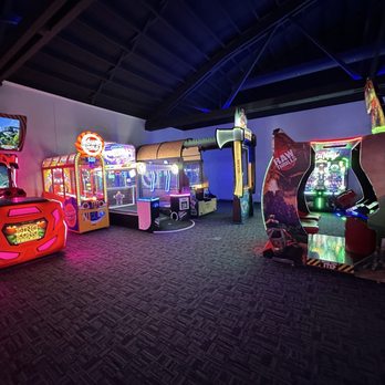 King Pin Lanes - Arcade - Bowling Near Me - Rome, New York King Pin Lanes - Arcade - Bowling Near Me - Rome, New York