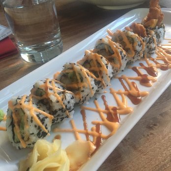 Earls Kitchen + Bar - Canadian (New) Near Me - Vancouver, British Columbia