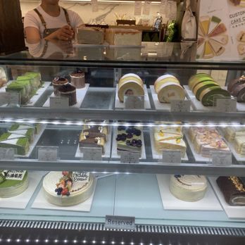 L'otus Cake Boutique - Patisserie/Cake Shop Near Me - Burnaby, British Columbia L'otus Cake Boutique - Patisserie/Cake Shop Near Me - Burnaby, British Columbia
