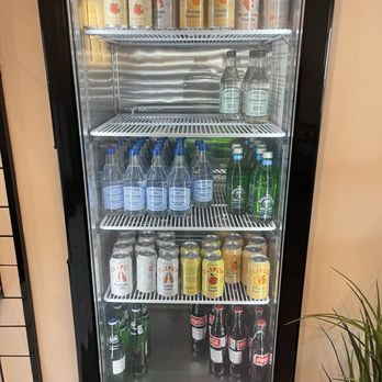 Faregrounds - Grab n go beverages - Sandwiches Near Me - Beverly Hills, California