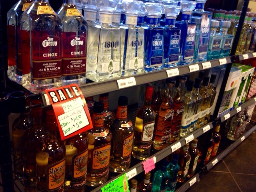 UPTOWN LIQUOR Updated September 2024 10 Reviews 300 W Central